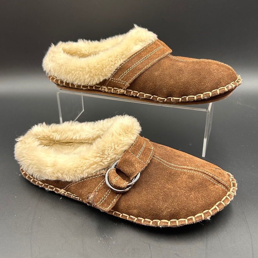 Clarks Suede Slippers NWOB 8 Women Brown Buckle Faux Fur Mules Cabin Gorpcore